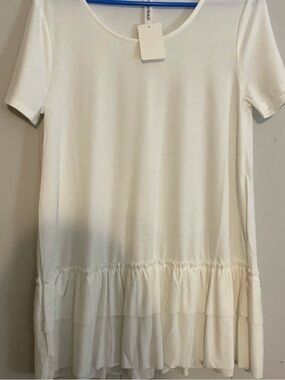 White Short-Sleeve Ruffle Hem Tunic